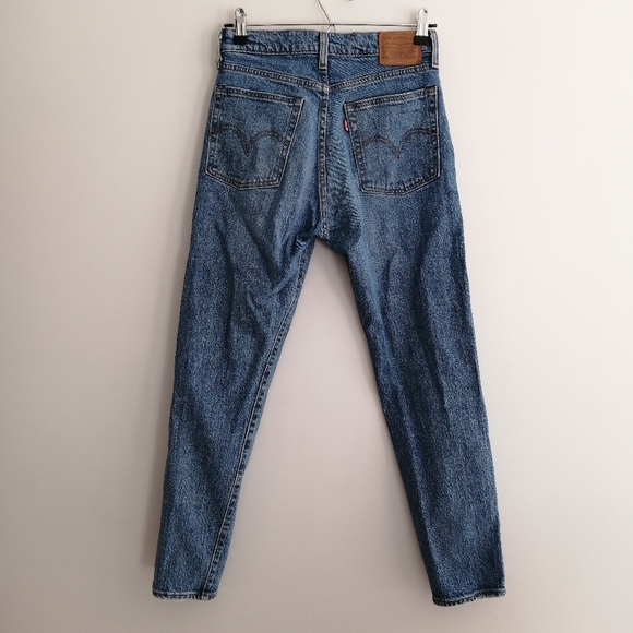 Levi's Premium Wedgie Jeans in These Dreams Medium Wash High Waist Ankle 26 - Picture 4 of 16